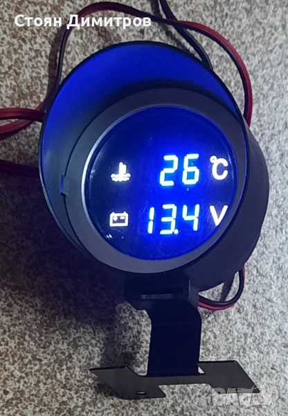 Термометър и волтметър за кола, снимка 1