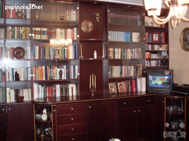 Купувам БИБЛИОТЕКА за книги за цяла стена, снимка 1