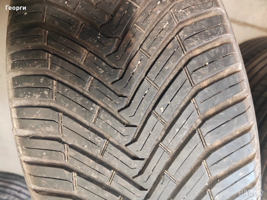 2бр.всесезонни гуми 235/55/18 Continental, снимка 1
