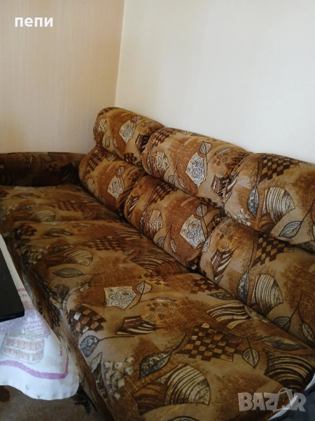 Разтегателен диван с два фотьола-50лв, снимка 1