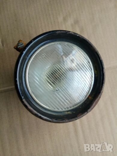 Продавам стар голям фар , снимка 1