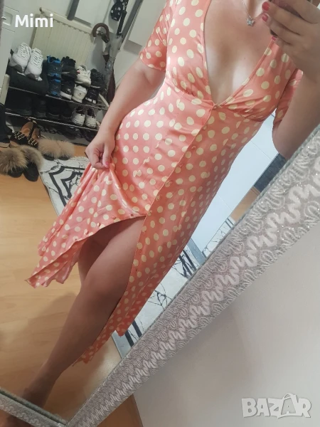 Сатенена секси рокля на точки , снимка 1