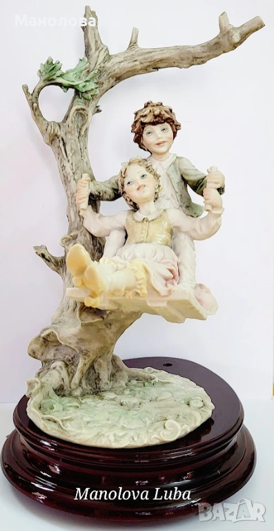 Голяма фигура Capodimonte подписана B. Merli. , снимка 1