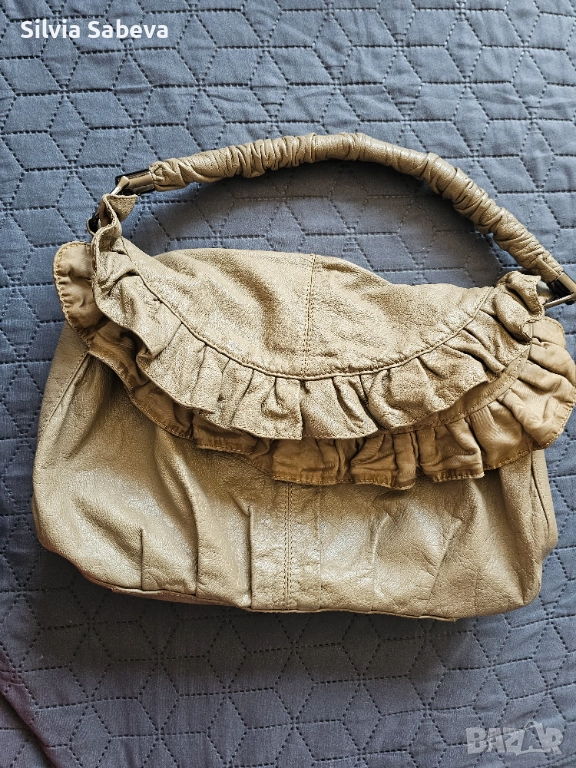 Дамска бежова кожена чанта с една дръжка, снимка 1