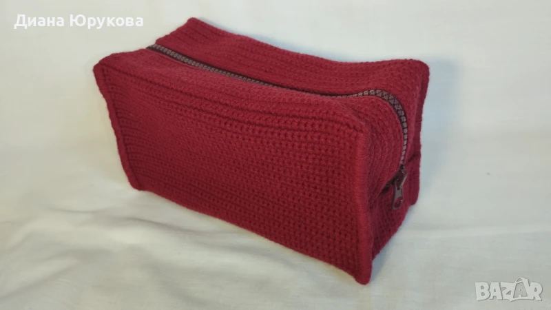 Дамски плетен несесер, снимка 1