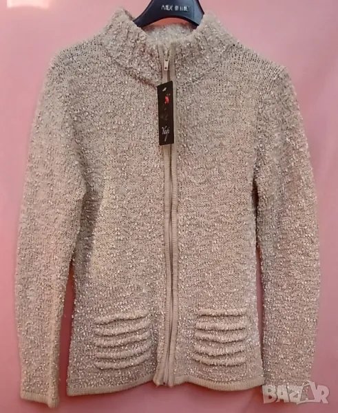 Спортна буклена жилетка с цип, тип яке., снимка 1