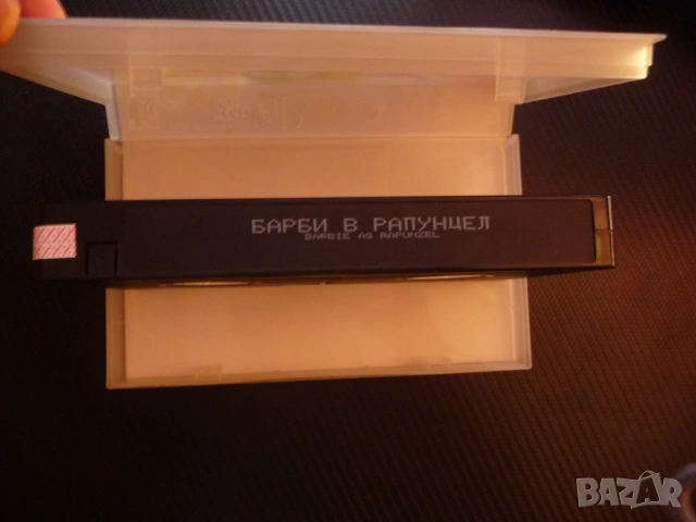 Барби Рапунцел VHS филм Barbie филмче дълги руси коси зла вещица детско филмче момичета героиня добр, снимка 3 - Анимации - 53078144