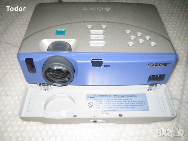 Продавам Sony LCD Projector VPL-CS1, снимка 1