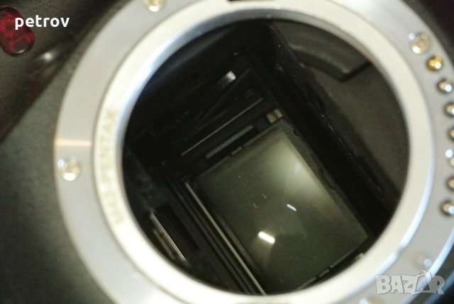 Фотоапарат Pentax Ist-D, снимка 9 - Фотоапарати - 35007703