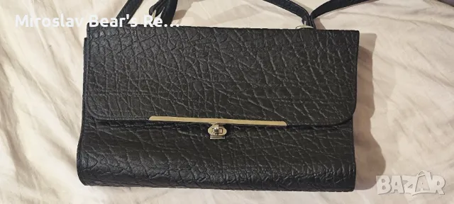 Чисто нова дамска , кожена чанта с две големи отделения и посредата по малко , снимка 4 - Чанти - 49260471