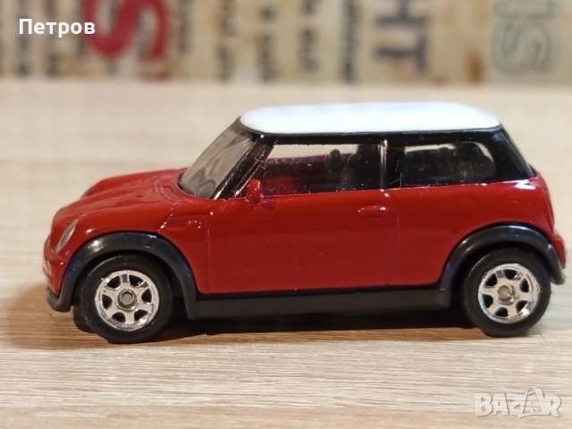 Метални автомобилчета, снимка 3 - Коли, камиони, мотори, писти - 51849296