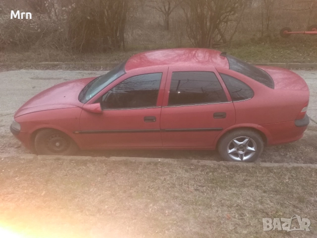 Опел Вектра Б 1.616 в, снимка 2 - Автомобили и джипове - 52971661