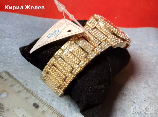 ПРЕКРАСЕН ПОЗЛАТЕН ДАМСКИ КВАРЦОВ ЧАСОВНИК с ИСКРЯЩИ ФАСЕТИРАНИ КРИСТАЛИ и СЕРТИФИКАТ 44071, снимка 10 - Дамски - 47708731