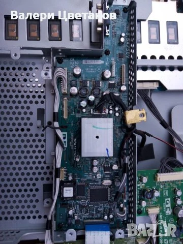 телевизор SONI KLV-S32A10E на части, снимка 2 - Телевизори - 51406559