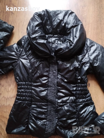 Guess - страхотно дамско яке S