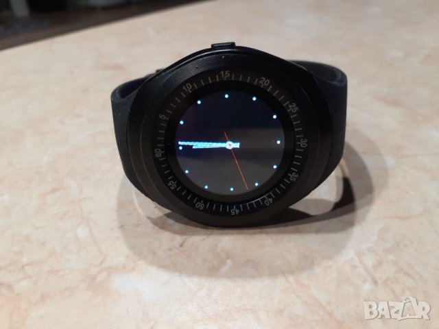 Продавам смарт часовник със слот за сим и карта памет, снимка 3 - Смарт гривни - 37838798