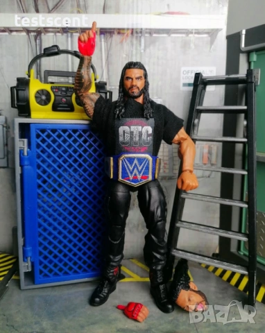 WWE фигурки на Roman Reigns Роман Рейнс elite Basic OTC Tribal Chief Bloodline, снимка 8 - Фигурки - 53408401