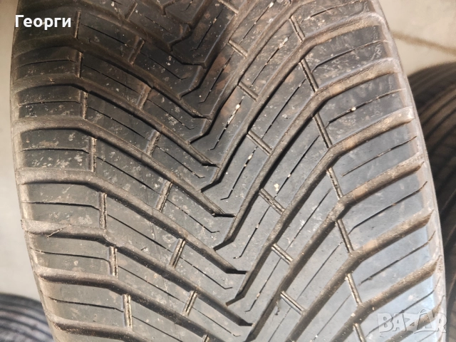 2бр.всесезонни гуми 235/55/18 Continental