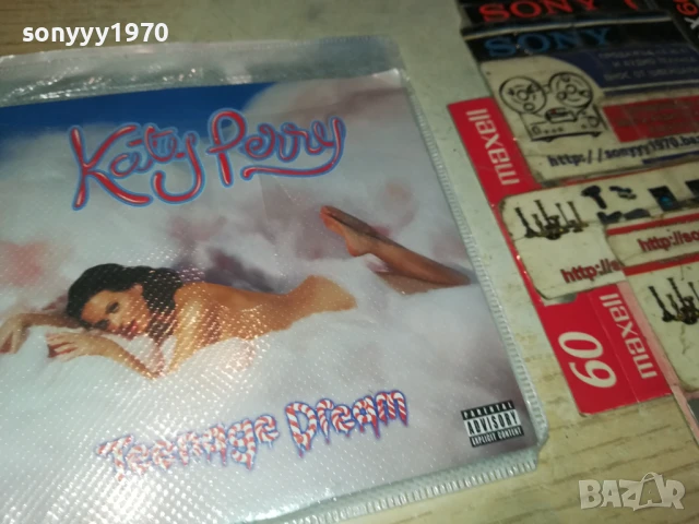 KATY PERRY CD-ВНОС GERMANY 0907250939, снимка 8 - CD дискове - 50958682