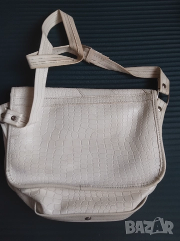 Ретро дамска чанта на емблематичната българска фирма Lada / Лада София, снимка 3 - Чанти - 52485954