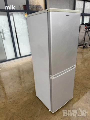 Сив хладилник с фризер Siemens 159см , снимка 3 - Хладилници - 53509939