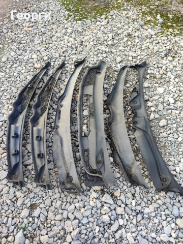 Лайсни за под предно стъкло от Мерцедес, снимка 5 - Части - 39552994