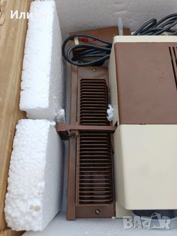 Прожекционен апарат, снимка 4 - Антикварни и старинни предмети - 49175431