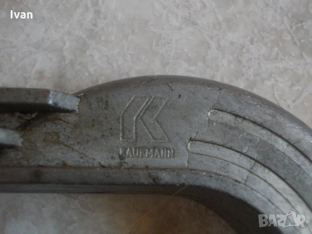 ф40мм-ф37мм Алуминиева ръчна преса за значки Изрязване кръгове в ламарина керамика картон табак, снимка 5 - Други инструменти - 33168968