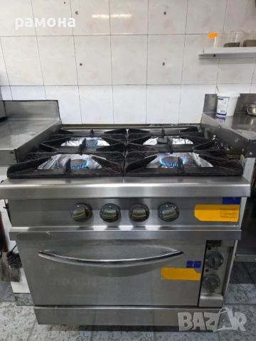 Професионална печка с 4-ри котлона, снимка 3 - Печки, фурни - 53090892