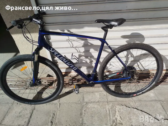 28 цола Карбон велосипед колело размер 52 хоризонтално 60 ,2 по 11 скорости не е пукнато specialized