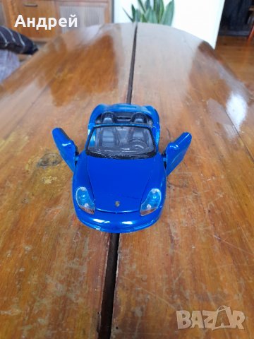 Количка Maisto, снимка 2 - Колекции - 38640044