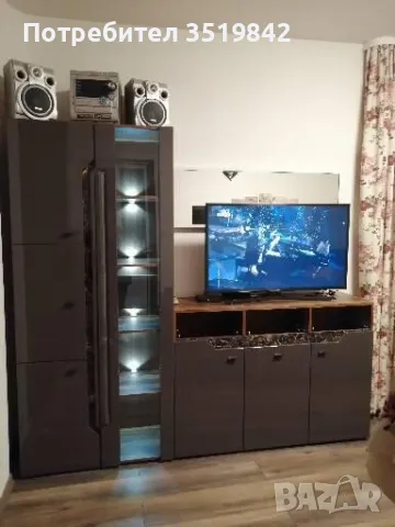 Витрина и шкаф за хол или дневна. , снимка 1