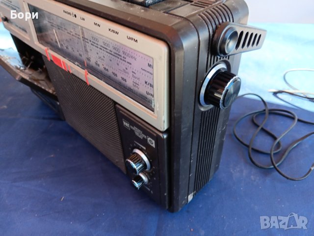 GRUNDIG RR 220 Радиокасетофон, снимка 9 - Радиокасетофони, транзистори - 44132353