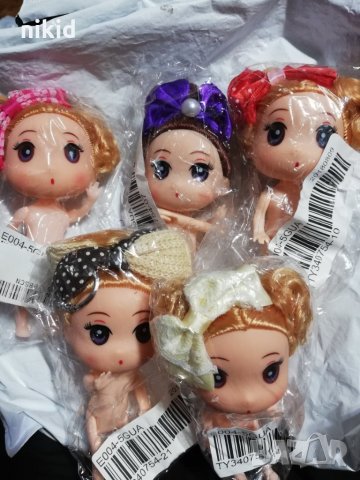 малка пластмасова кукла украса за торта декор топер фигурка, снимка 2 - Други - 28183470