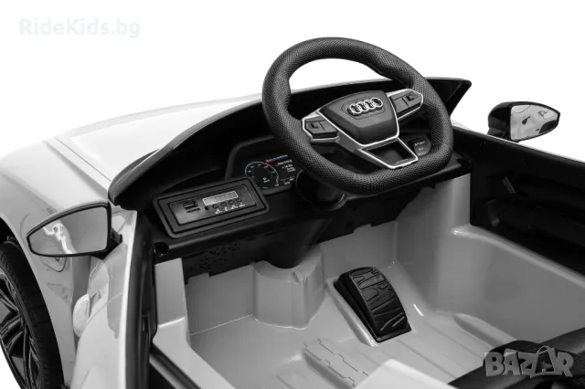 Луксозна детска акумулаторна кола  AUDI RS ETRON GT – Бяла, с дистанционно и LED светлини, снимка 12 - Детски велосипеди, триколки и коли - 49972573