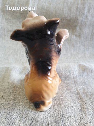Порцеланова  фигура-куче, снимка 4 - Антикварни и старинни предмети - 38337275