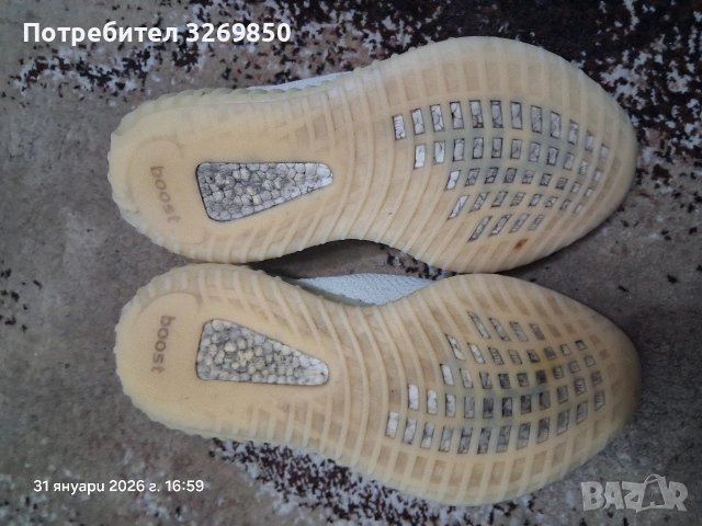 Adidas yeezy 350 v2 бели номер 43.5 (27.5 см.), снимка 5 - Маратонки - 53296651