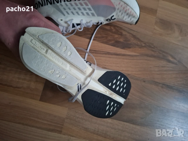 ON Running Cloudboom Strike , снимка 16 - Маратонки - 53456183