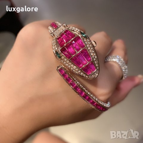 Дамски часовник BVLGARI Serpenti Misteriosi с кварцов механизъм, снимка 3 - Дамски - 43522858