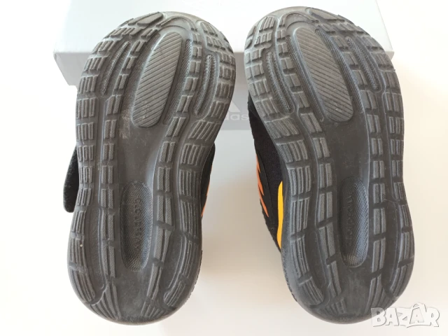 Детски маратонки Adidas Runfalcon, снимка 5 - Детски маратонки - 50790178