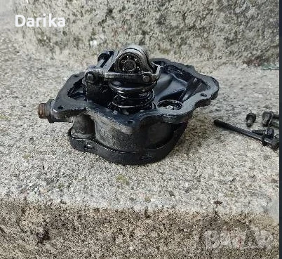 Вакум помпа Мерцедес 124 2.5 D, снимка 2 - Части - 51074888