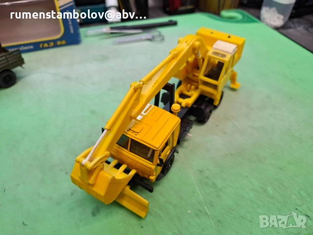 КамАЗ 5320 с багерна установка ЕО 3323 - Конверсия, 1/43, Елекон / Арек, снимка 7 - Колекции - 53204267