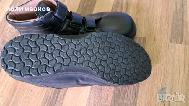 Кожени високи обувки с три велкро лепенки за широк крак,нови 48 номер, снимка 4 - Маратонки - 52243891