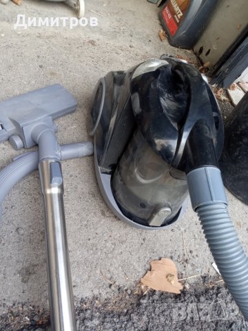 Прахосмукачка и дрелка, снимка 1