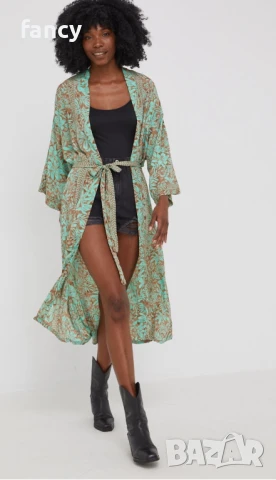 Дамски халат с коприна