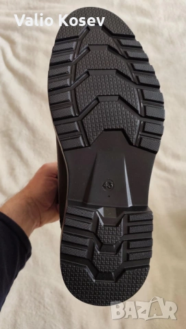 Продавам зимни боти , снимка 3 - Мъжки боти - 34589276
