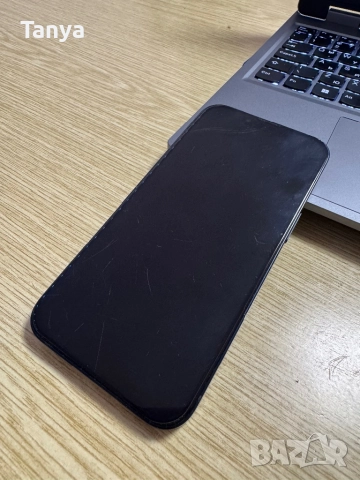 iPhone 13 със следи от употреба