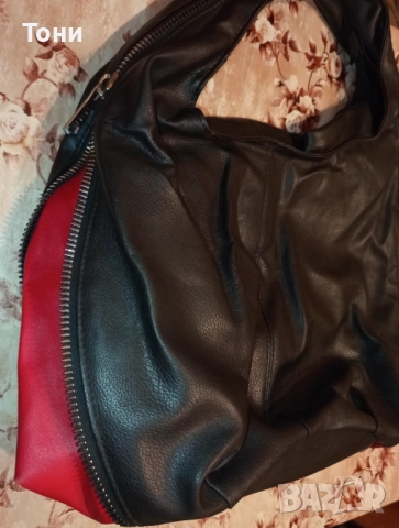 Нова Кожена Дамска Чанта с Два Странични Ципа , снимка 4 - Чанти - 52418703