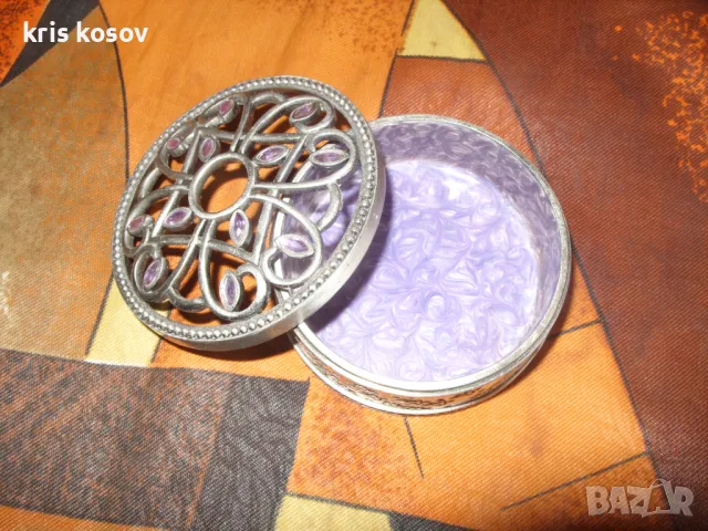 малка кутия за бижута, снимка 1