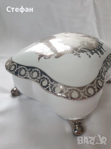 Порцеланова кутия Лимож, снимка 5 - Антикварни и старинни предмети - 52451703